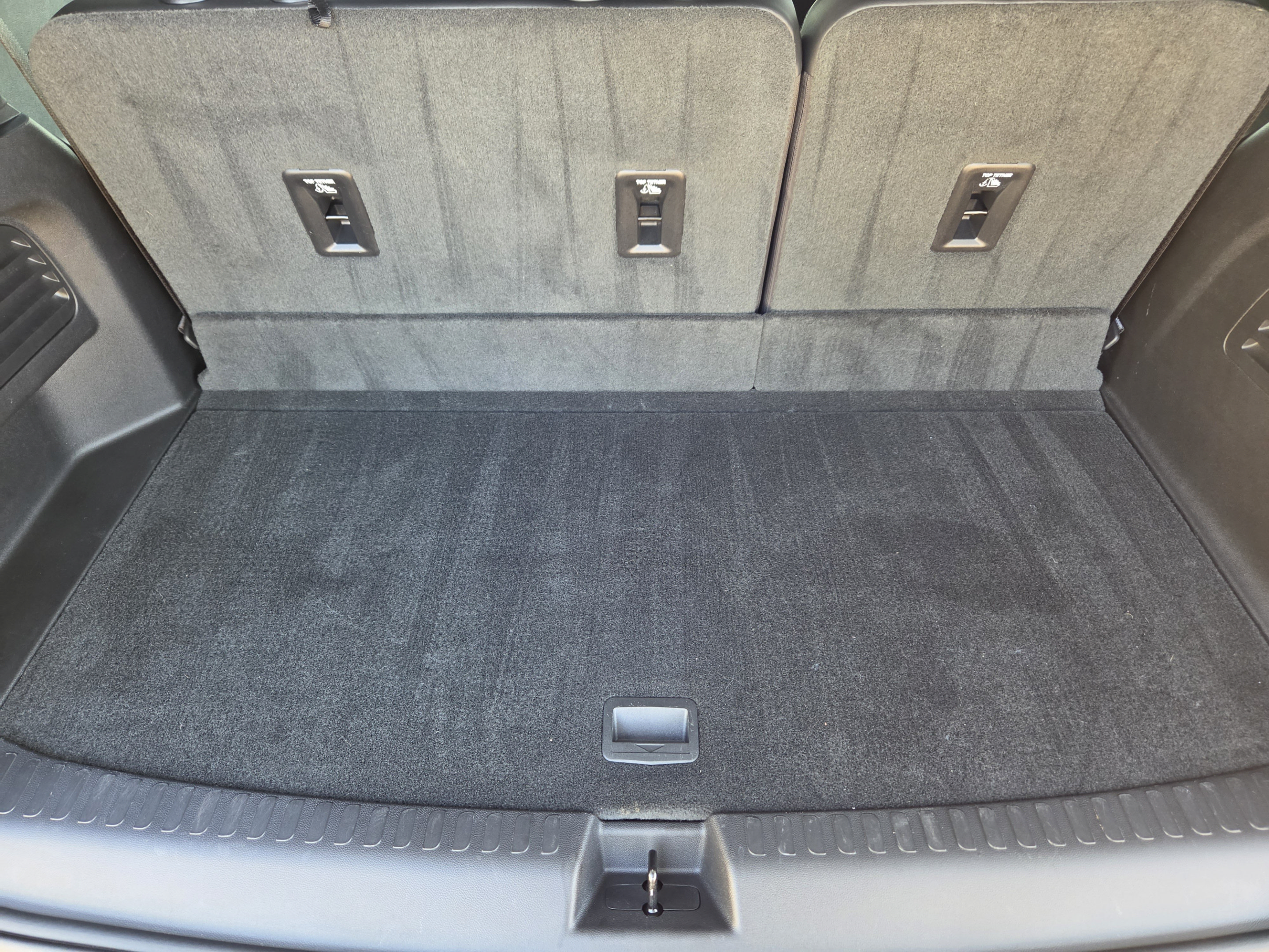 Used 2025 Buick Enclave Avenir w/ Trailering Package, 5000 lbs. AWD/4WD image 31