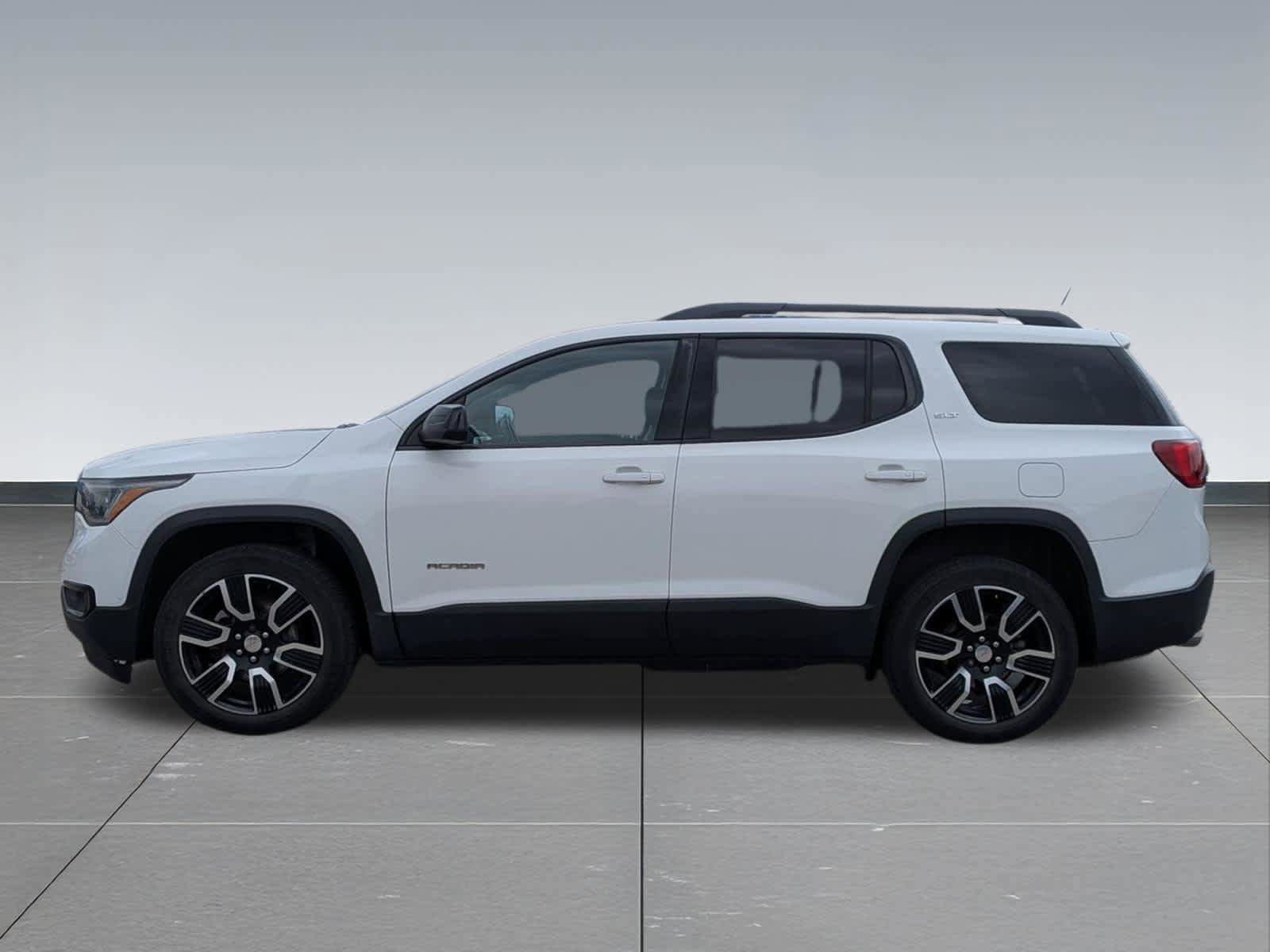 Used 2019 GMC Acadia SLT w/ Black Edition AWD/4WD image 3