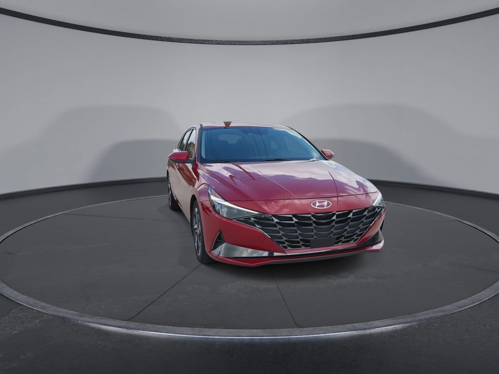 Used 2023 Hyundai Elantra Limited FWD image 3