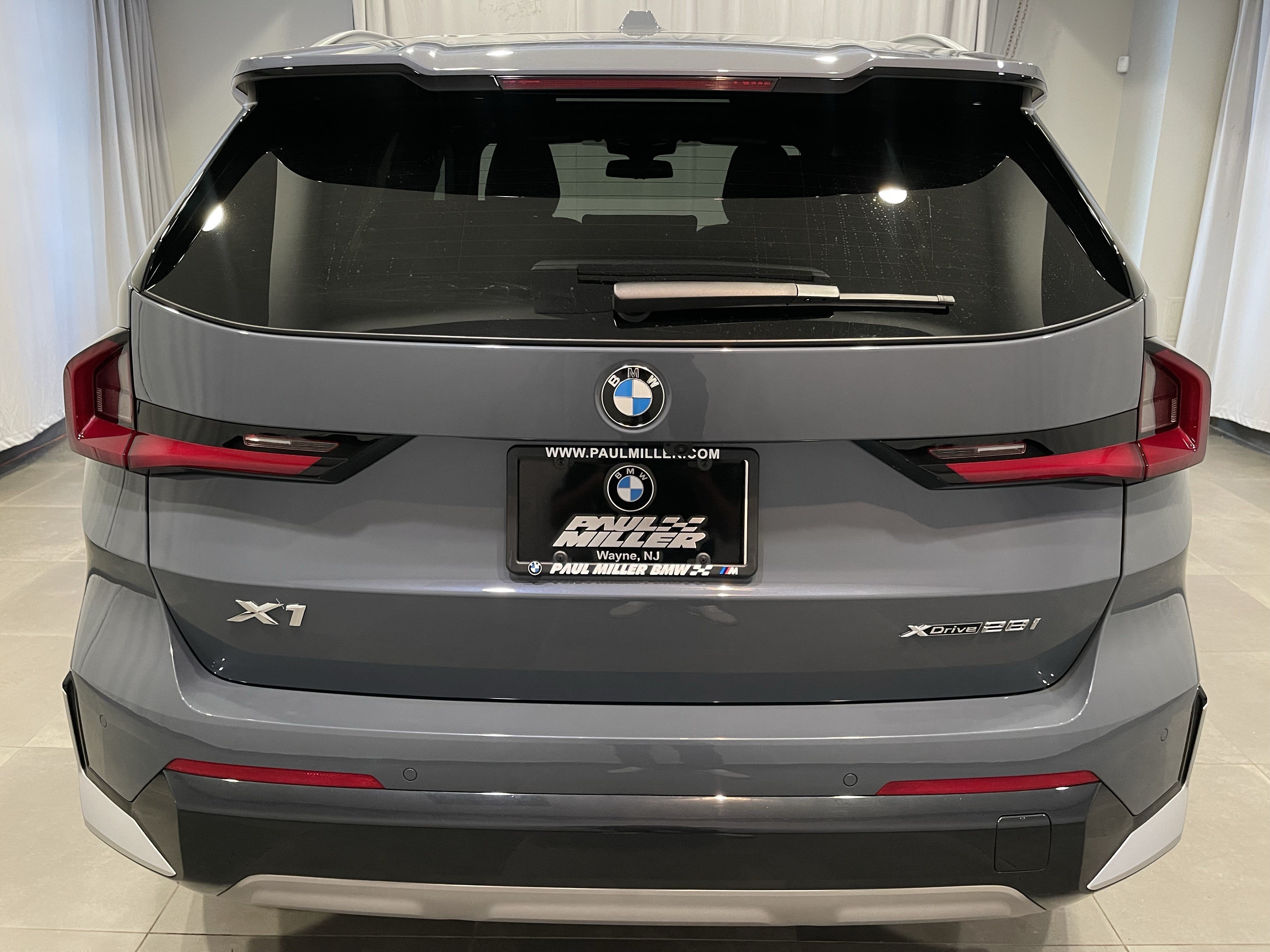 Certified 2023 BMW X1 xDrive28i w/ Premium Package AWD/4WD image 4