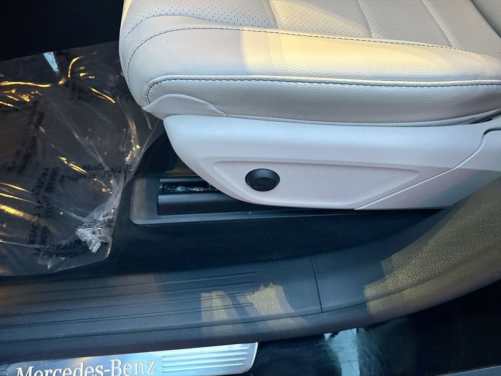 Used 2024 Mercedes-Benz GLE 450 4MATIC image 14