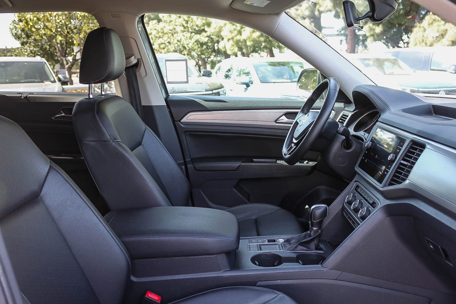 Used 2019 Volkswagen Atlas SE image 17