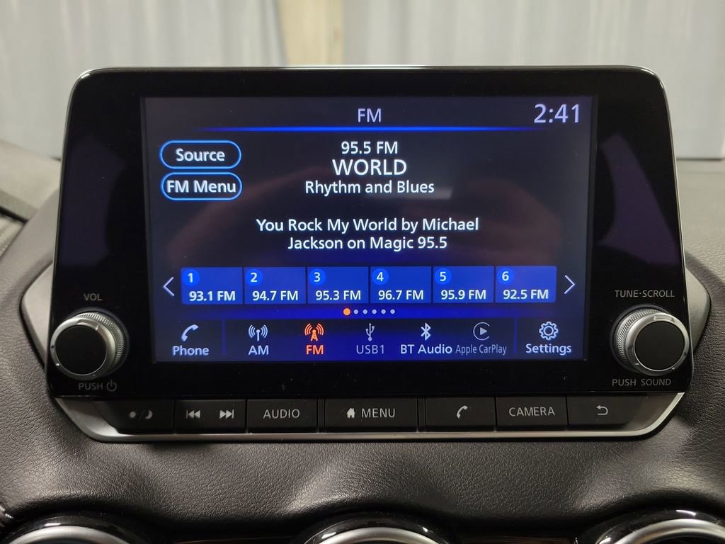 Used 2023 Nissan Sentra SV image 18