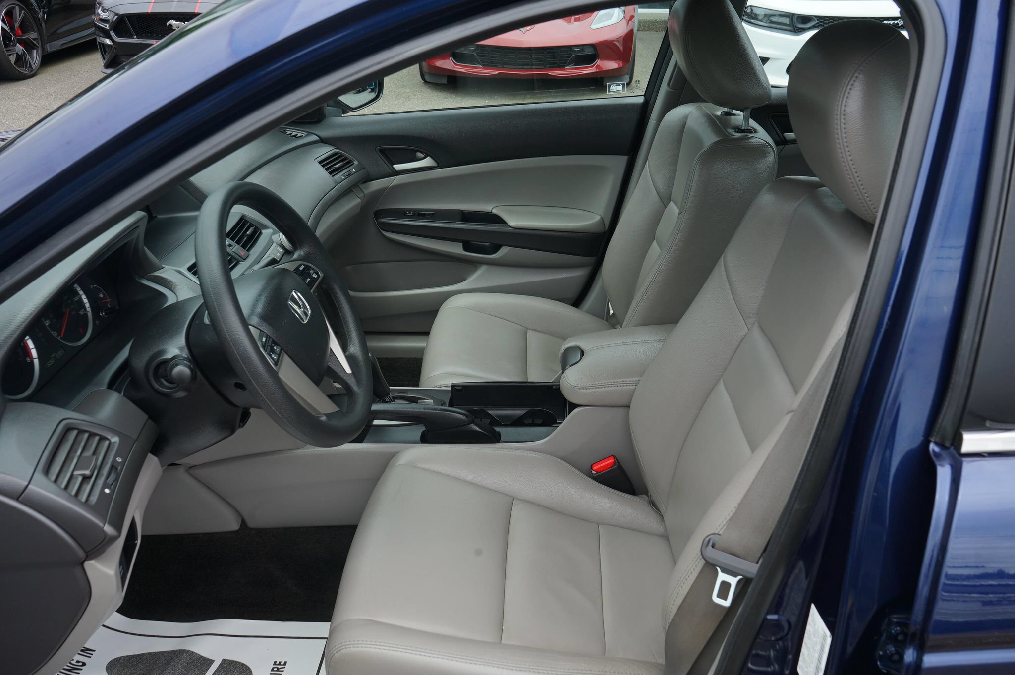 Used 2010 Honda Accord LX image 13