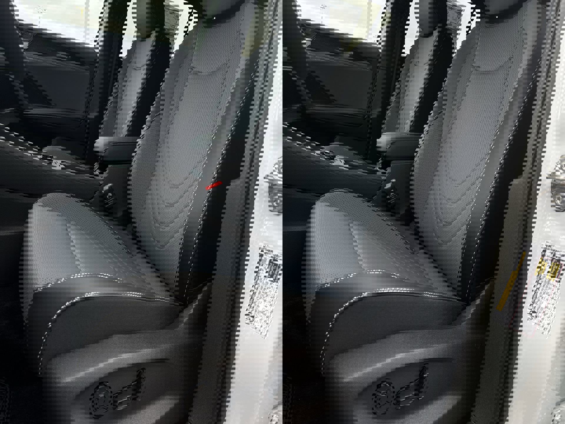 New 2026 Volkswagen Tiguan SE R-Line image 20