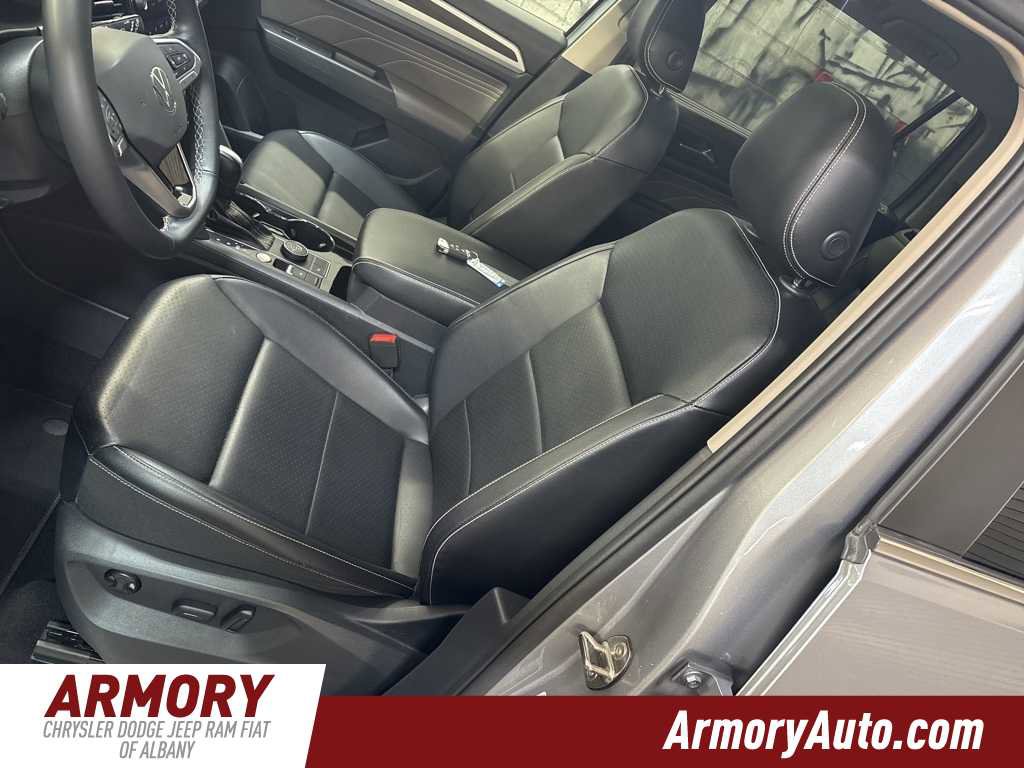 Used 2022 Volkswagen Atlas SE w/ Panoramic Sunroof Package image 13