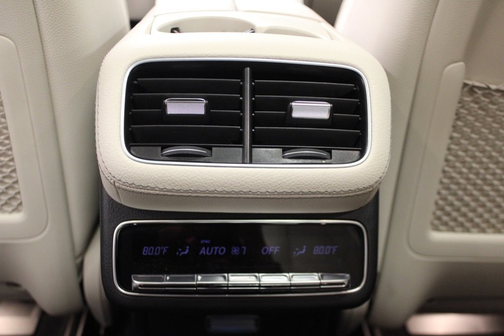 Certified 2025 Mercedes-Benz GLS 450 4MATIC image 36