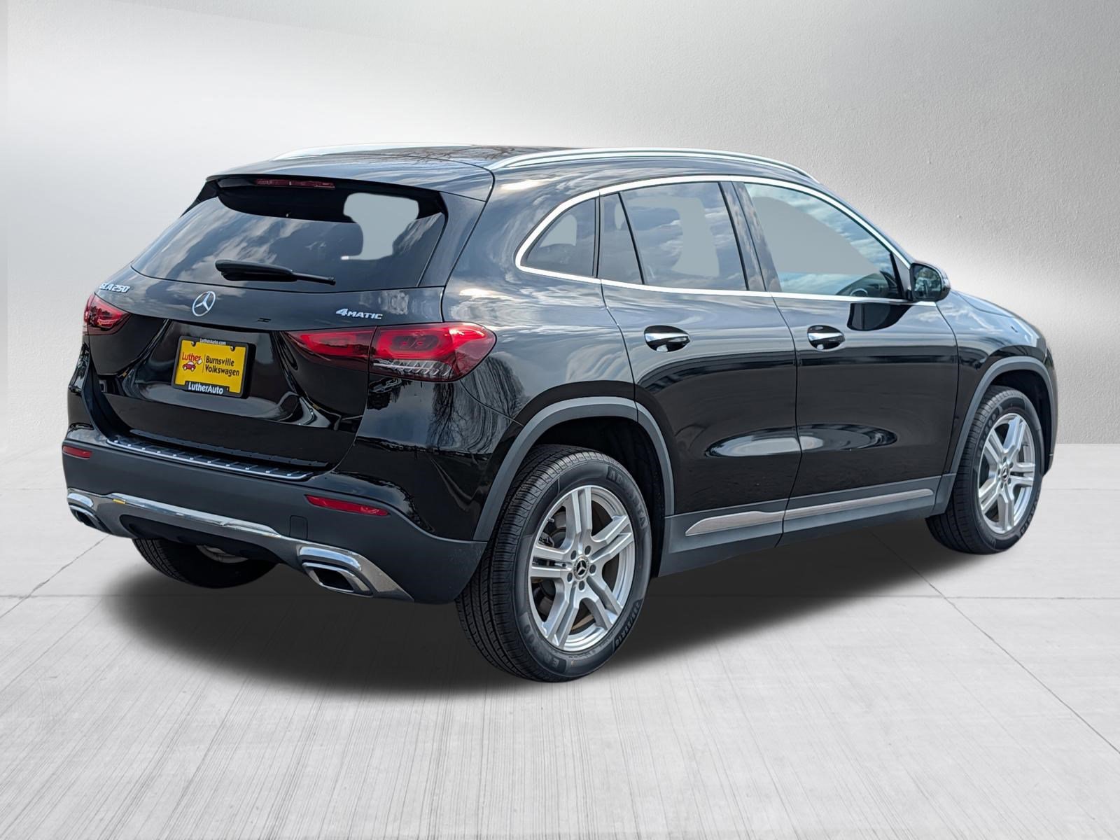 Used 2023 Mercedes-Benz GLA 250 4MATIC image 7