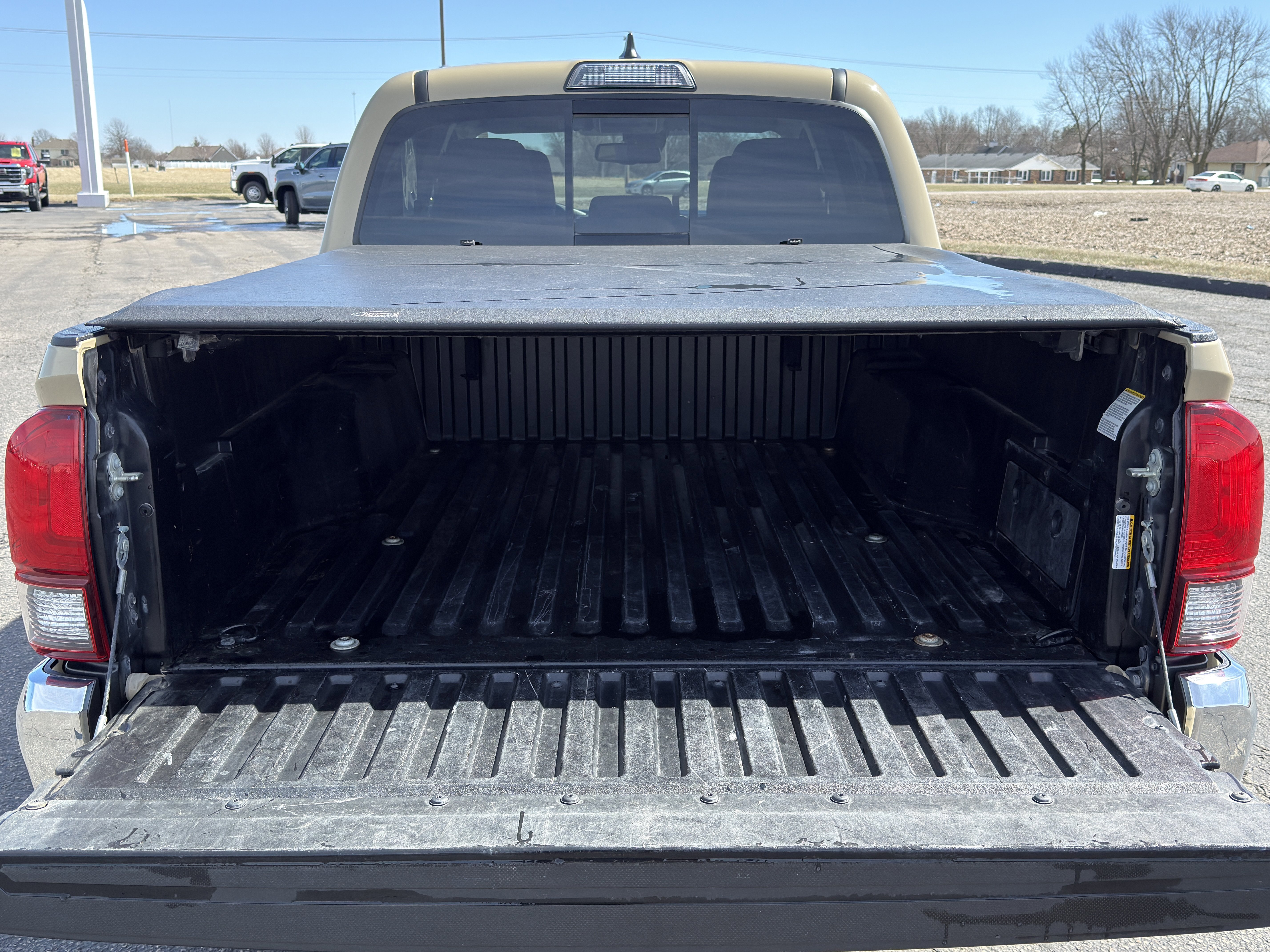 Used 2019 Toyota Tacoma SR5 image 5