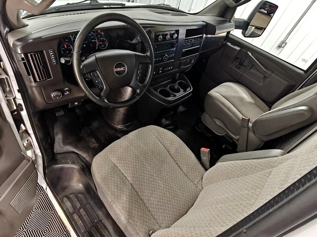 Used 2021 GMC Savana 4500 w/ Power Convenience Package RWD image 4