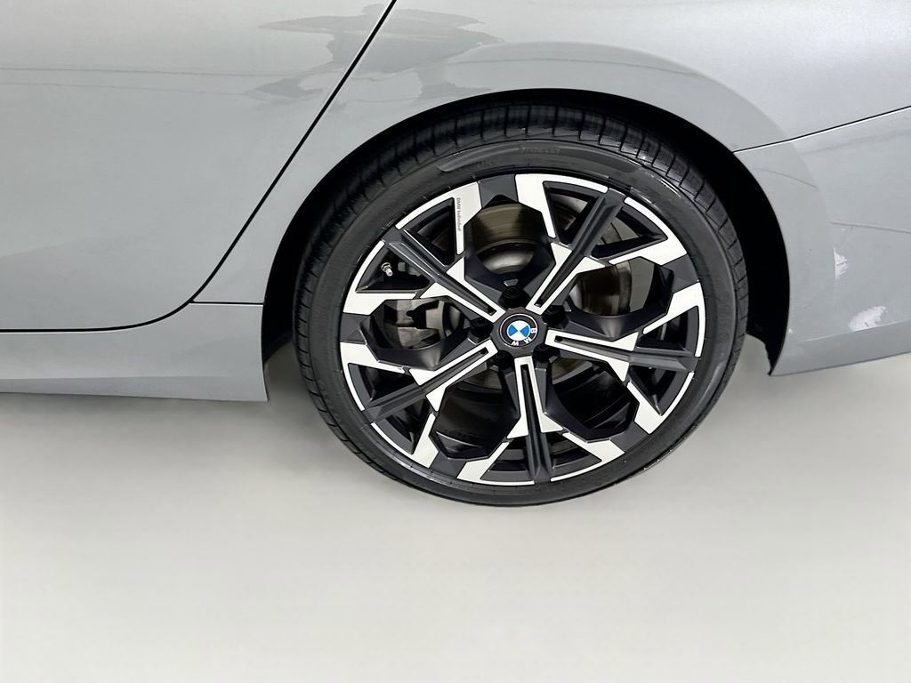 Certified 2025 BMW 330i Sedan w/ Convenience Package RWD image 30