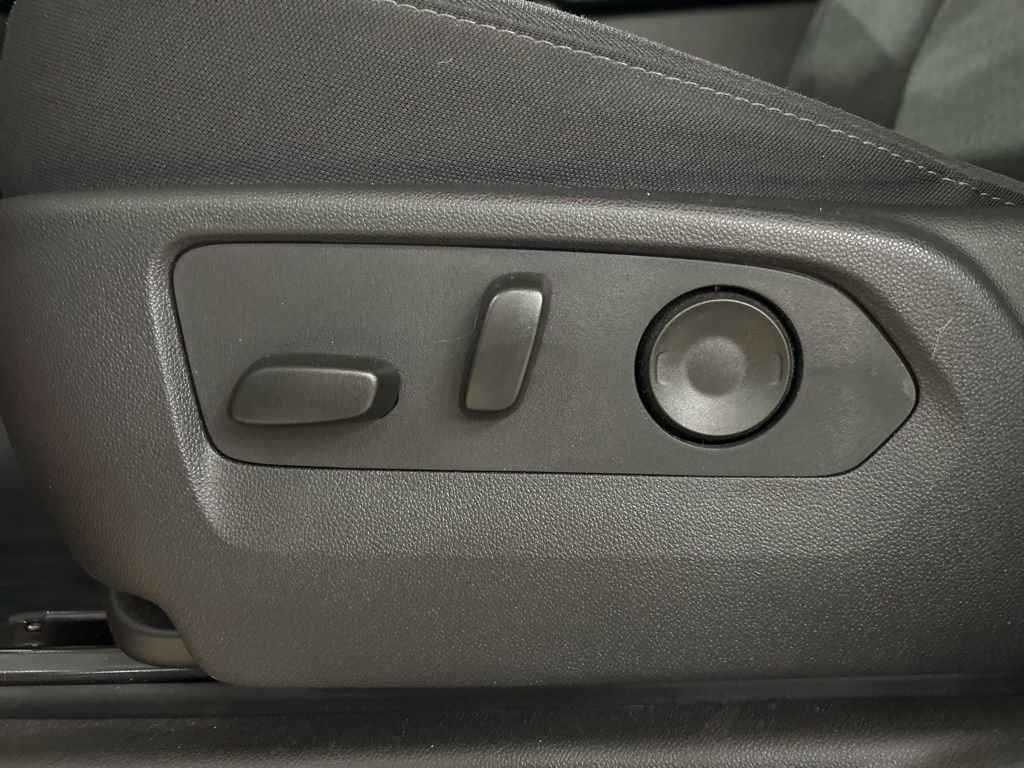 Used 2025 GMC Sierra 1500 Elevation w/ Max Trailering Package image 15