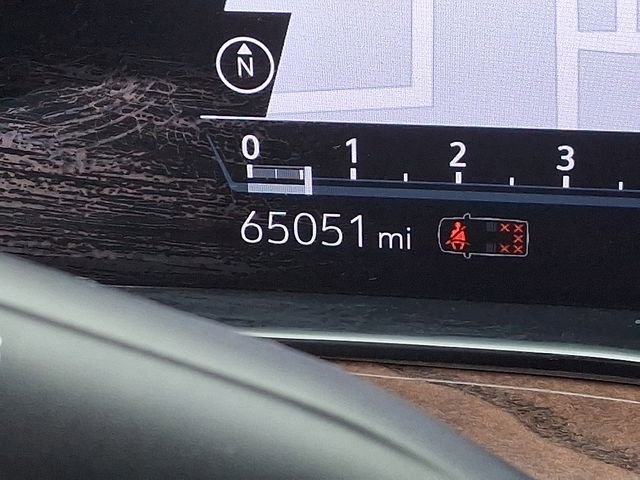 Used 2022 Cadillac Escalade Premium Luxury Platinum image 25