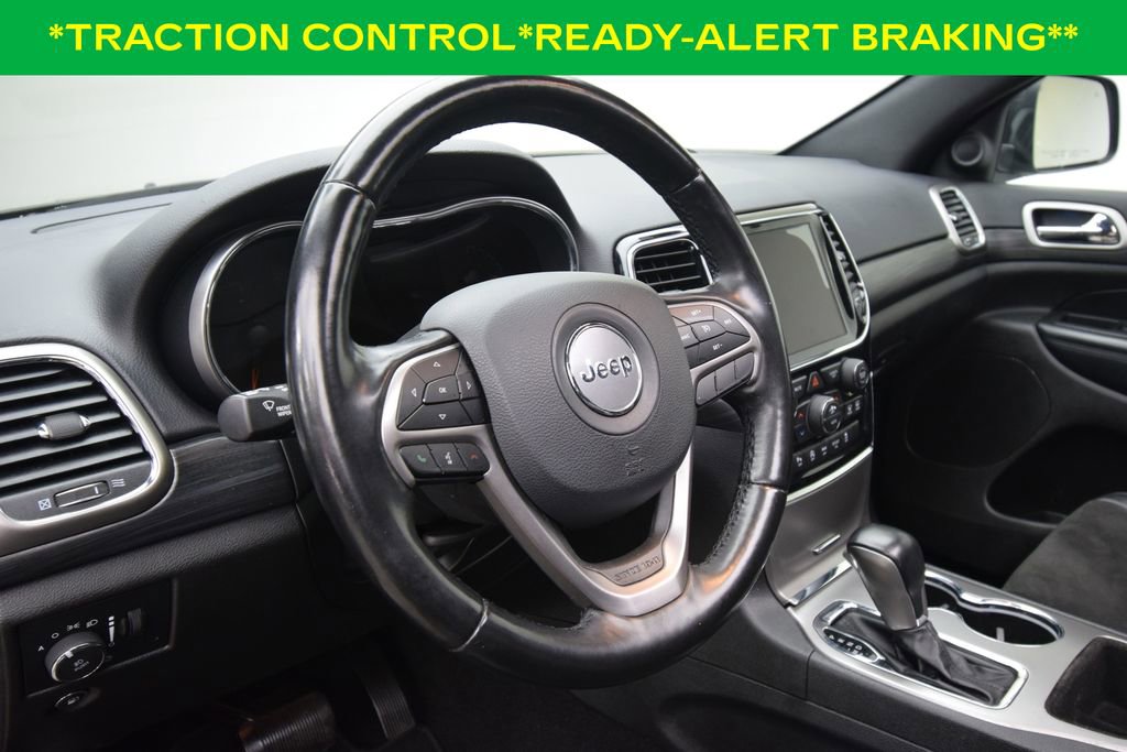 Used 2020 Jeep Grand Cherokee Altitude AWD/4WD image 13
