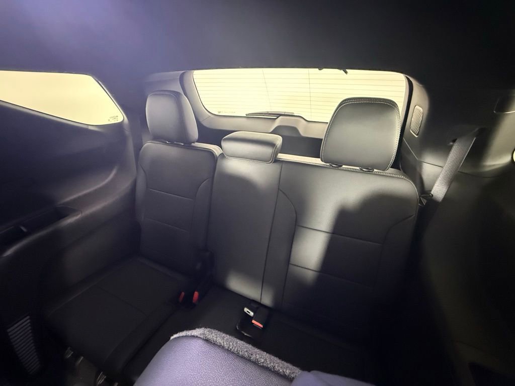 New 2026 Chevrolet Traverse High Country w/ LPO, Floor Liner Package image 37