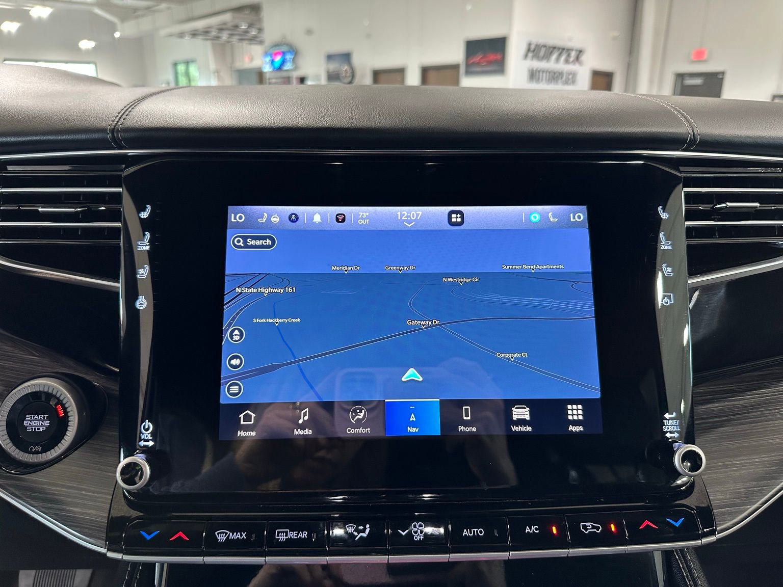 Used 2023 Jeep Wagoneer Series III w/ Preferred Equipment Group image 28