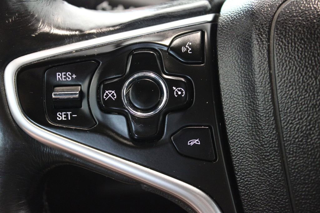 Used 2017 Buick Regal AWD image 20