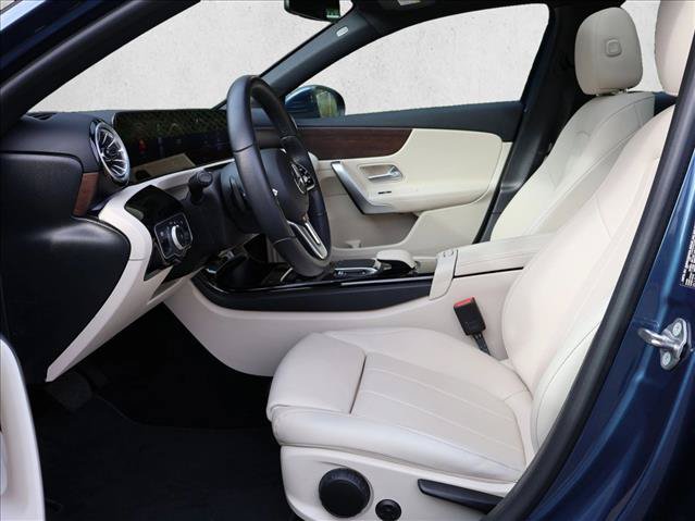 Used 2022 Mercedes-Benz A 220 4MATIC image 21