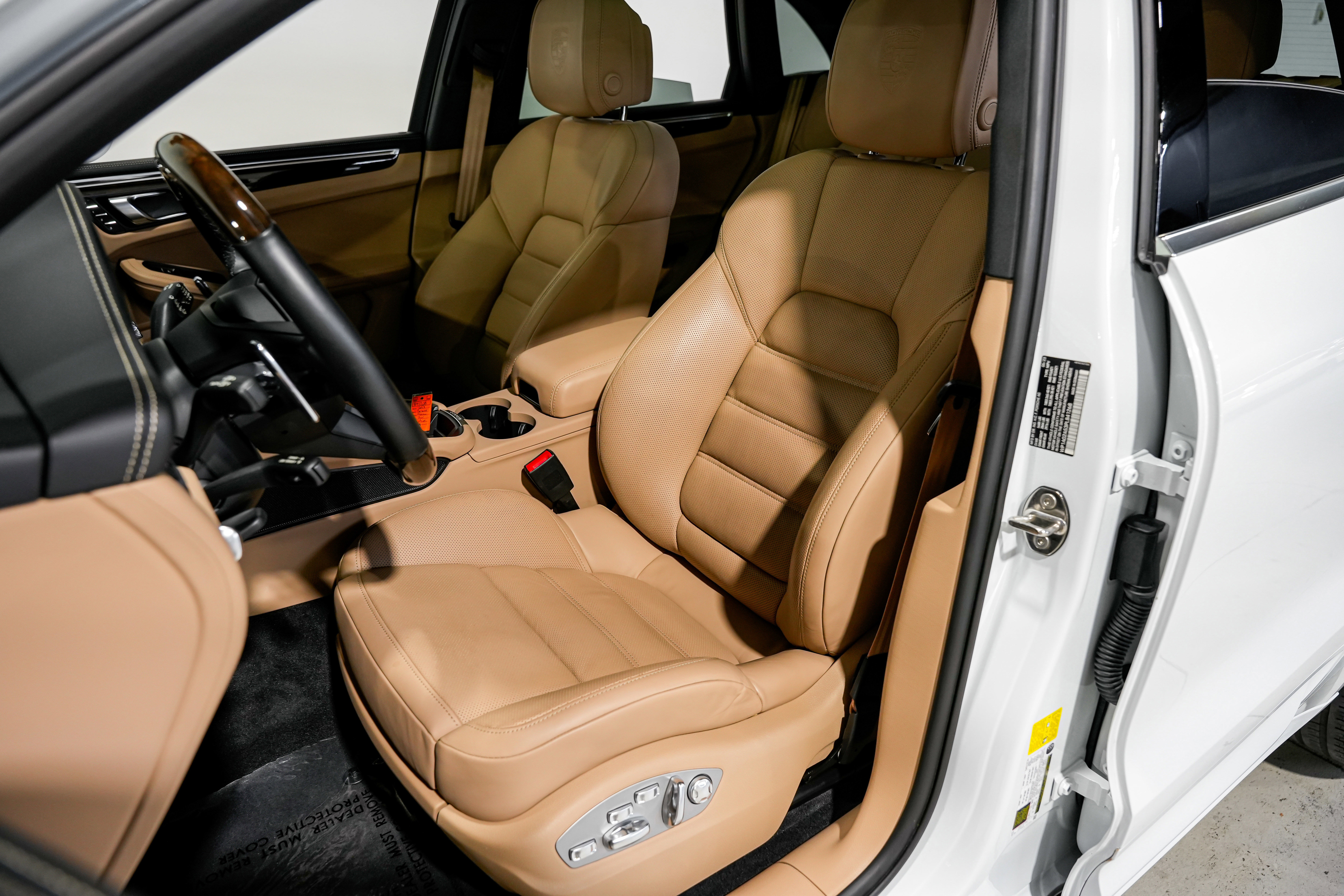 Used 2023 Porsche Macan S image 20