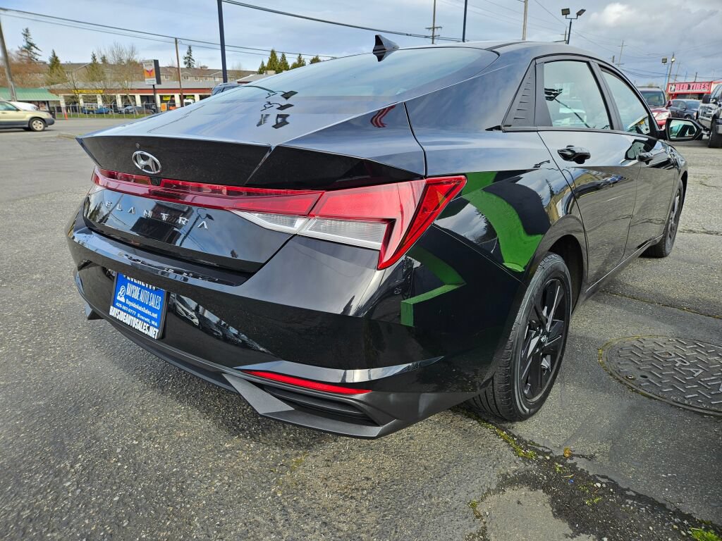 Used 2021 Hyundai Elantra SEL FWD image 5