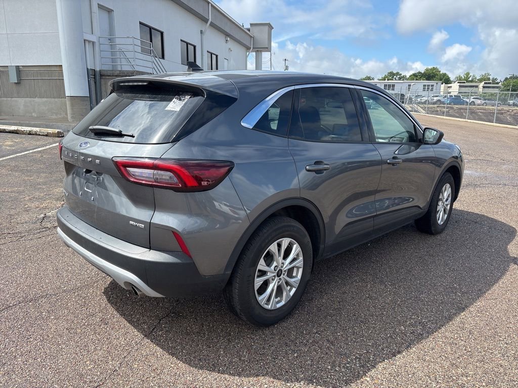 Used 2023 Ford Escape Active AWD/4WD image 7