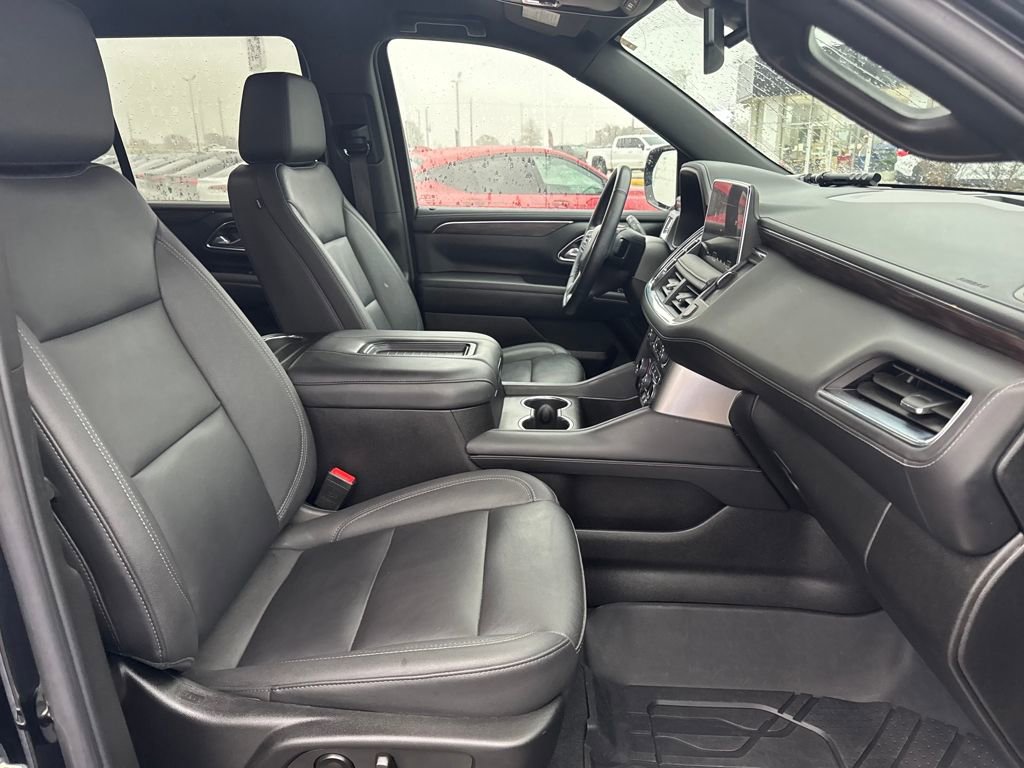 Used 2024 Chevrolet Tahoe Z71 w/ Luxury Package image 11