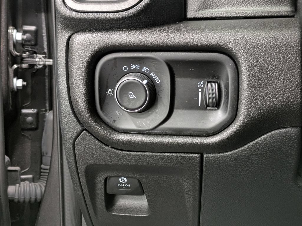 Used 2025 RAM 1500 Tradesman AWD/4WD image 22