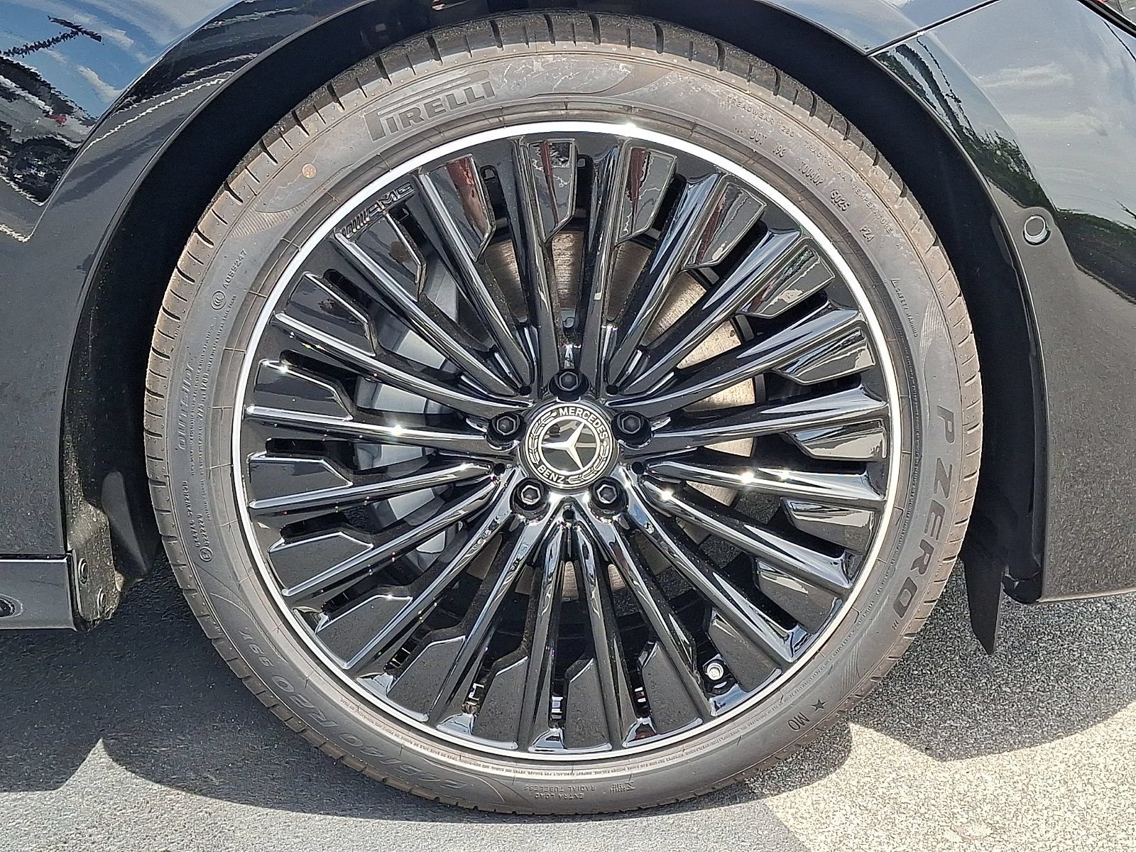 New 2026 Mercedes-Benz E 350 4MATIC Sedan image 5