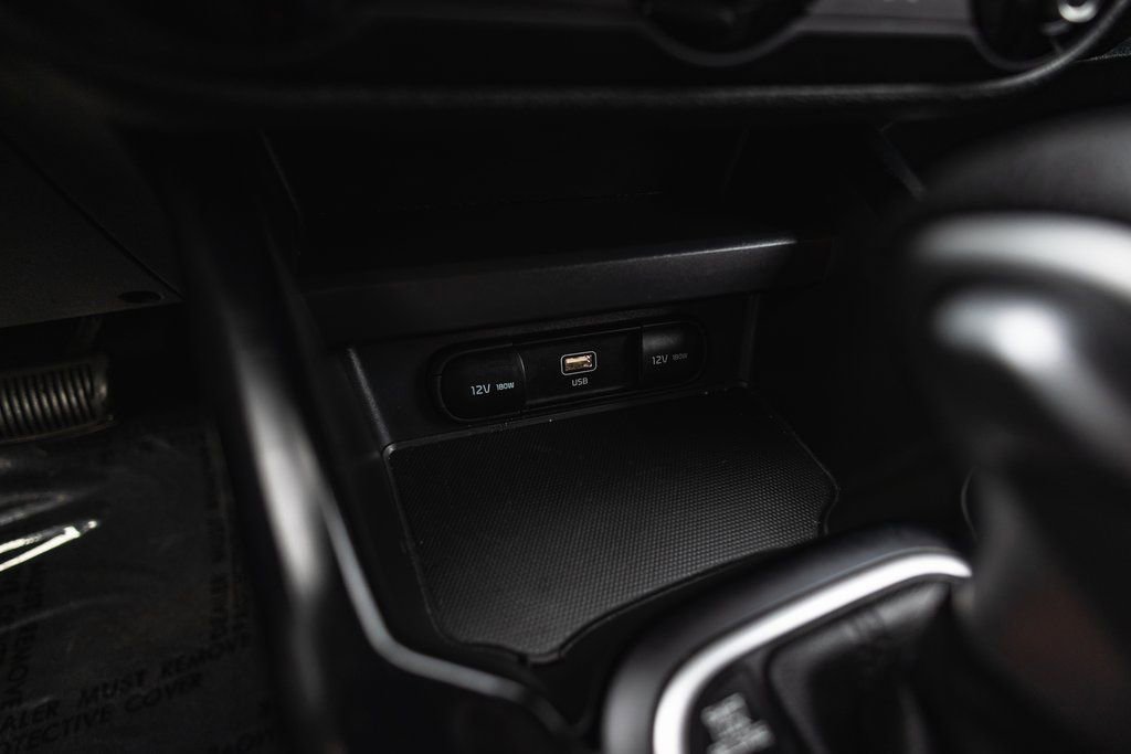 Used 2024 Kia Soul LX w/ Option Group 015 image 17