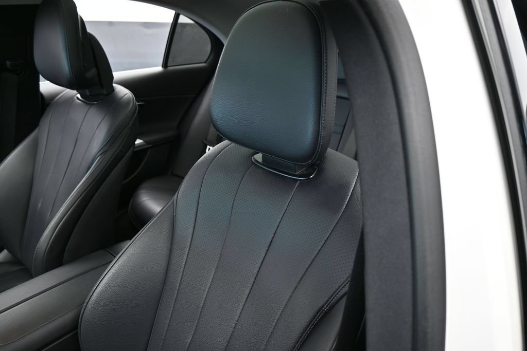 Used 2025 Mercedes-Benz E 350 Sedan image 19