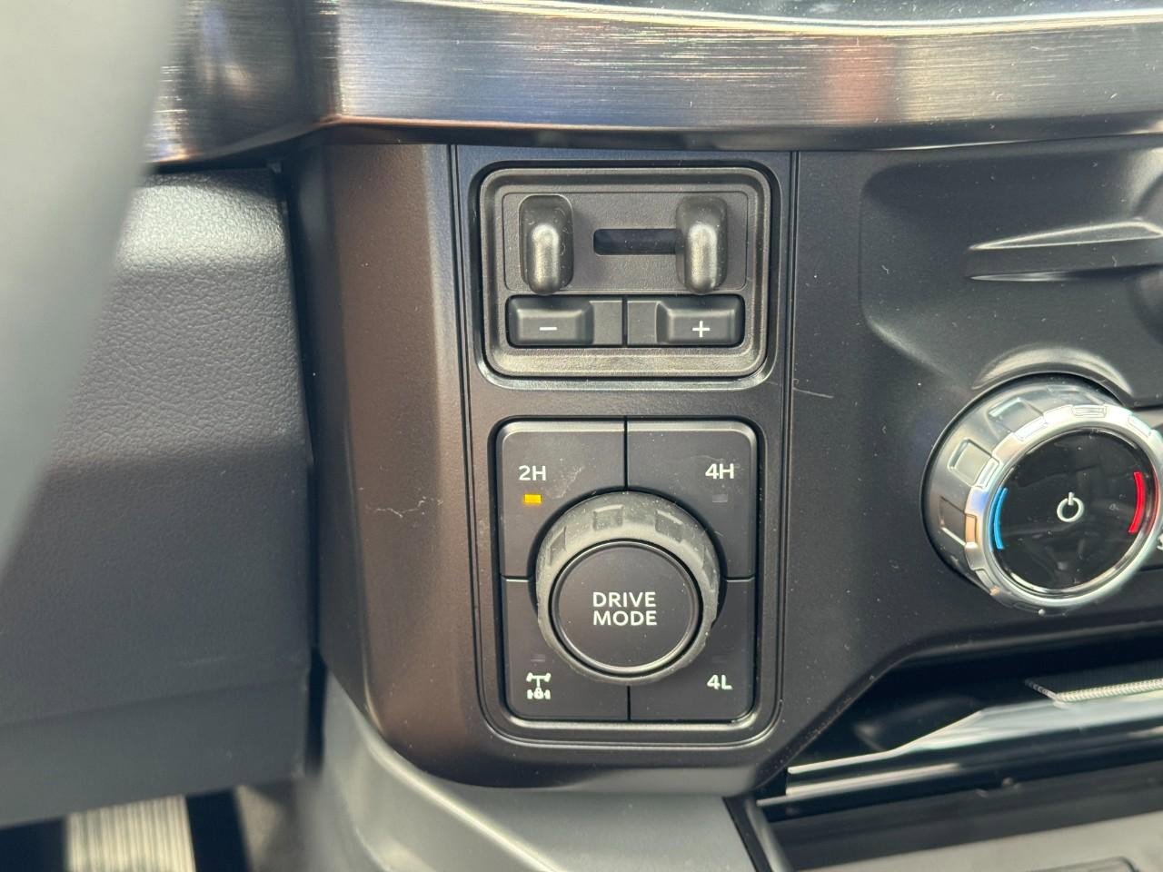 New 2026 Ford F350 Lariat image 18