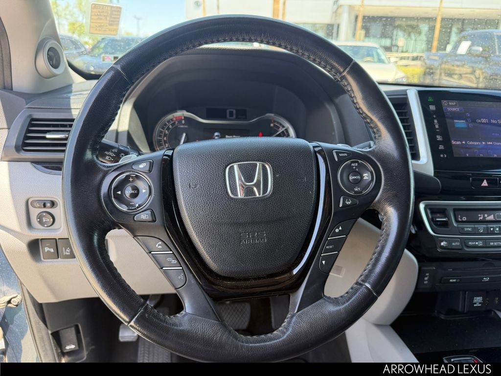 Used 2016 Honda Pilot Touring image 14