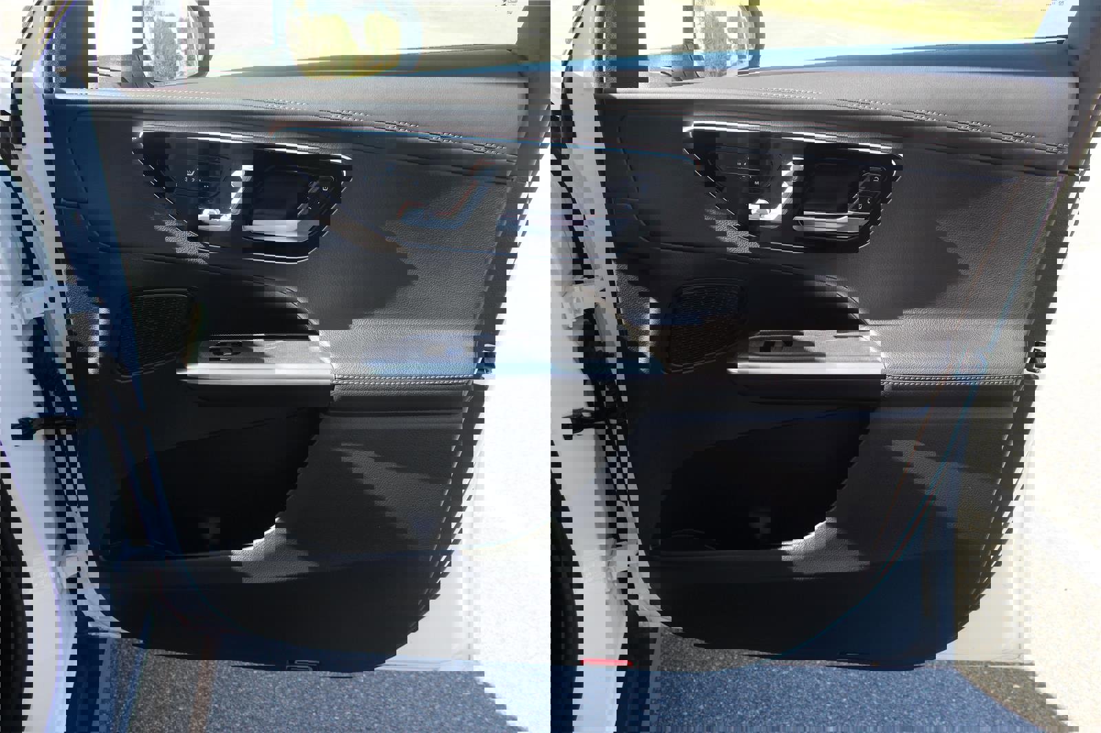 Used 2024 Mercedes-Benz GLC 300 4MATIC image 51