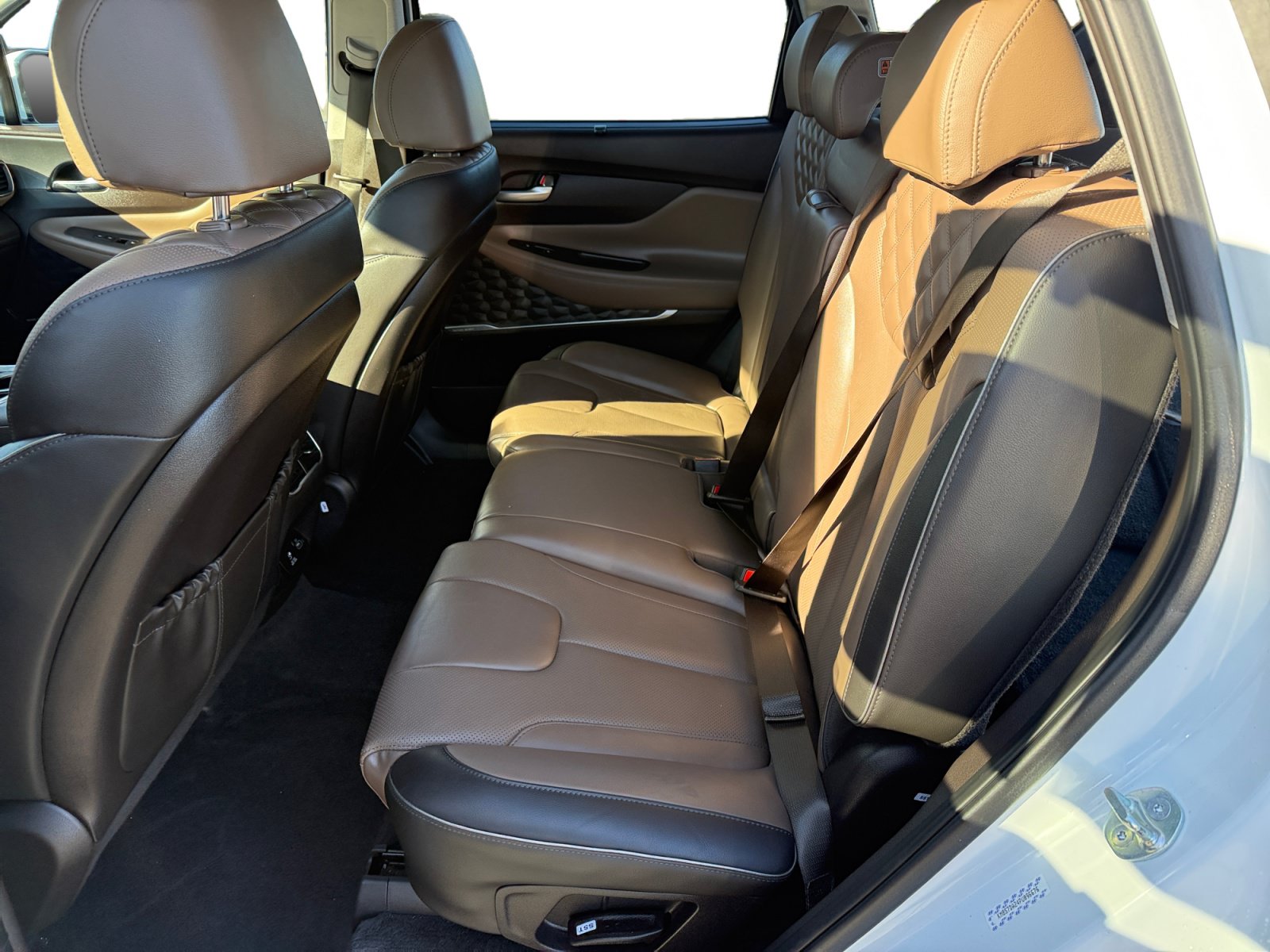 Used 2023 Hyundai Santa Fe Limited AWD/4WD image 16