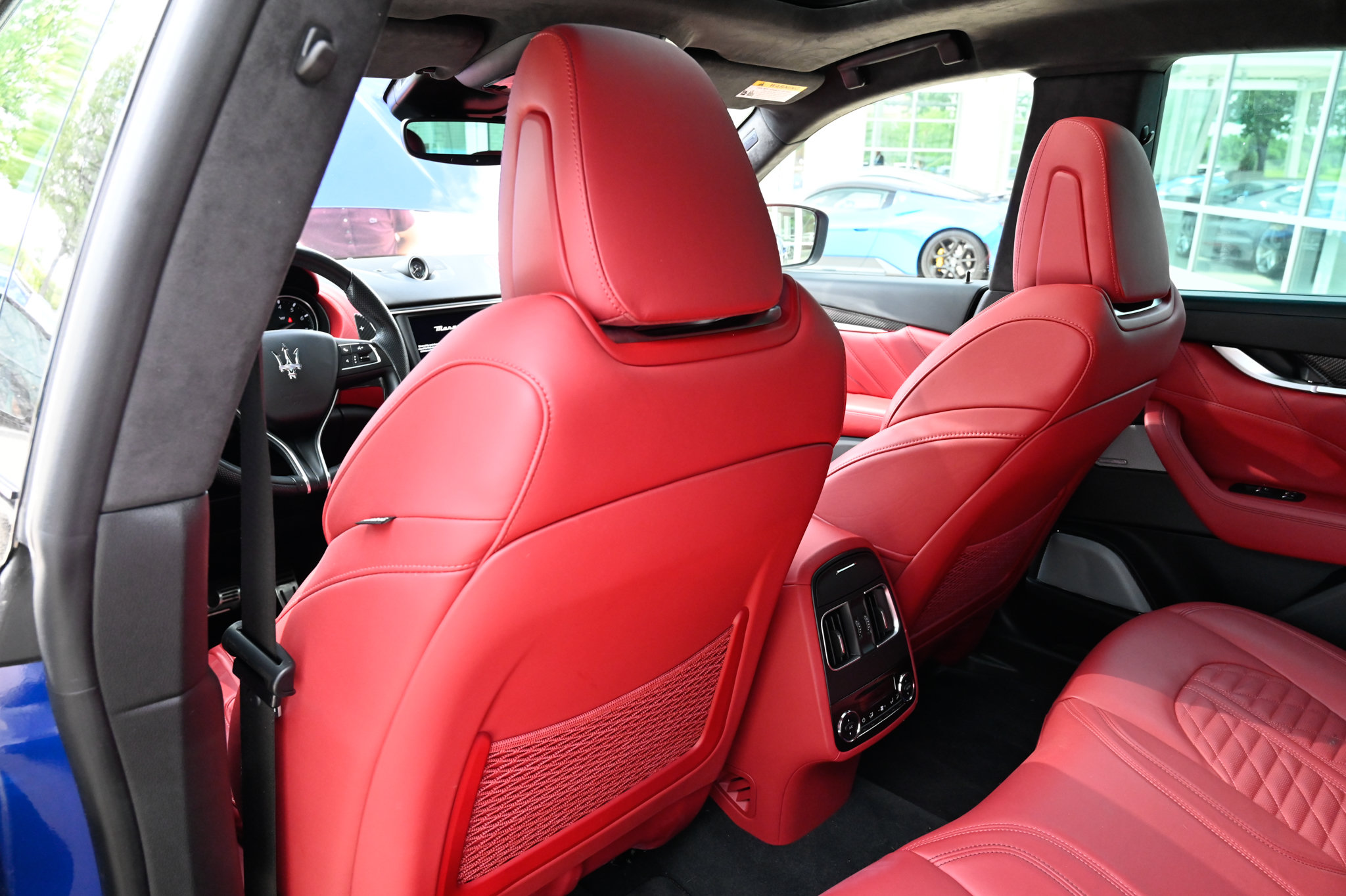 Used 2023 Maserati Levante Trofeo AWD/4WD image 37