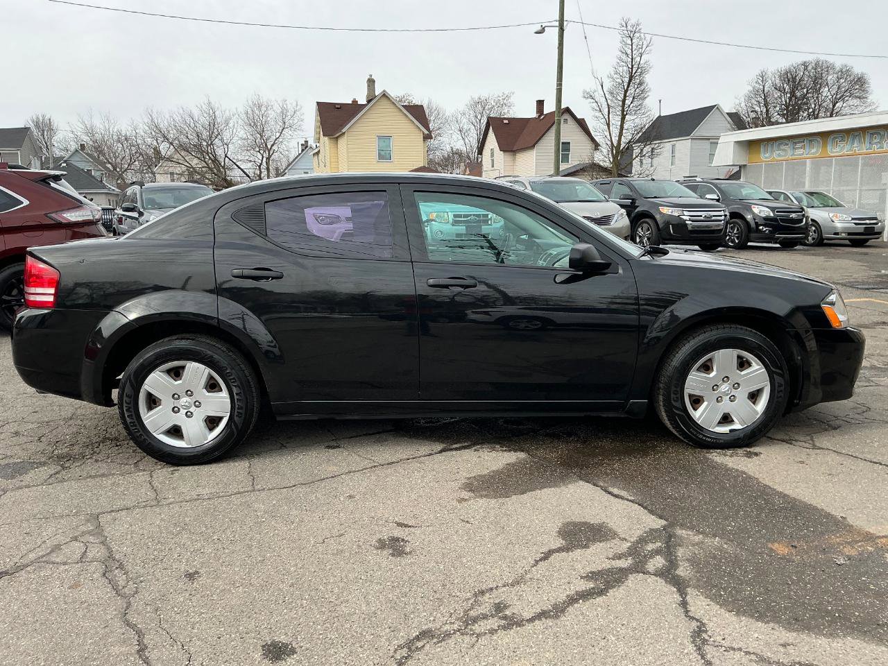 Used 2008 Dodge Avenger SE image 2