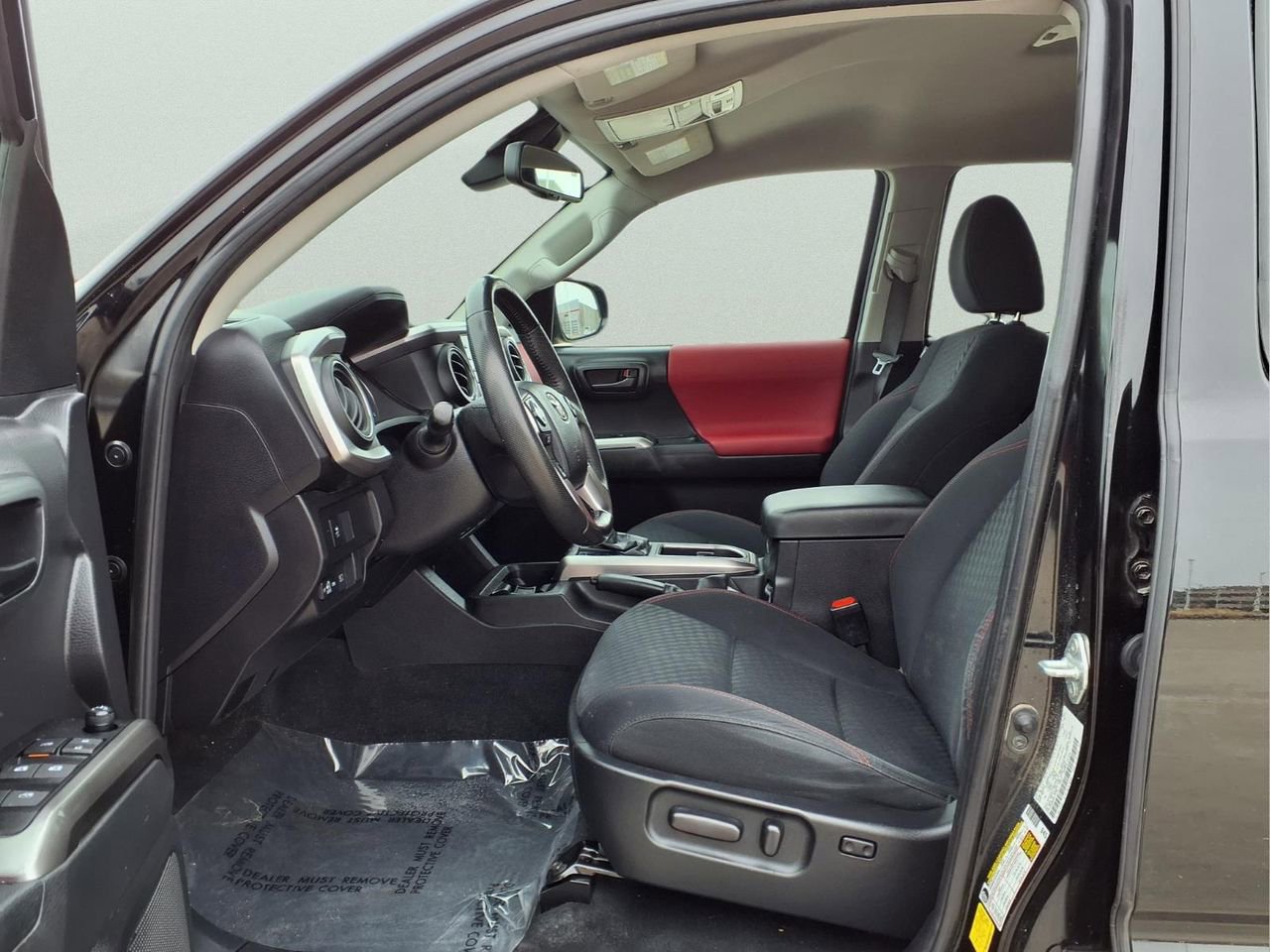 Used 2023 Toyota Tacoma SR5 w/ Technology Package image 15