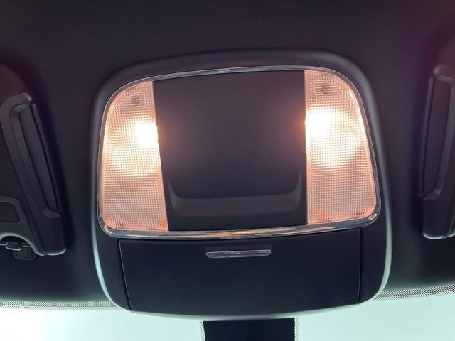 Used 2022 Dodge Charger SXT w/ Blacktop Package image 34