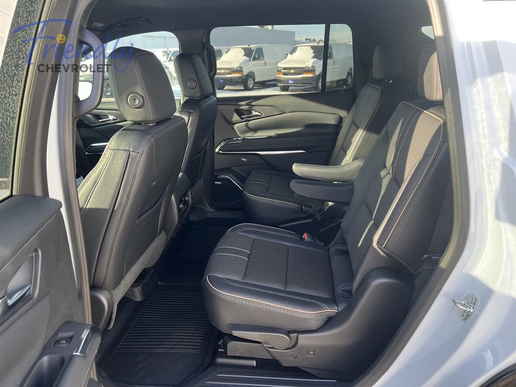 New 2026 Chevrolet Traverse High Country w/ LPO, Floor Liner Package AWD/4WD image 10