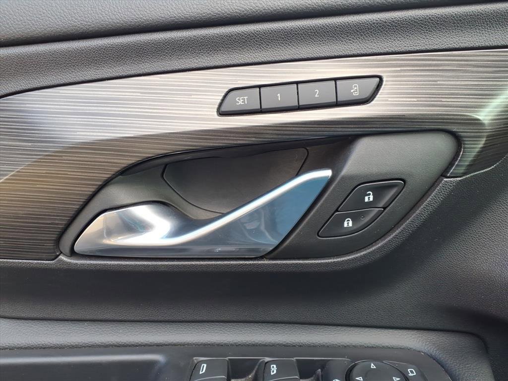 Certified 2024 GMC Terrain SLT image 15