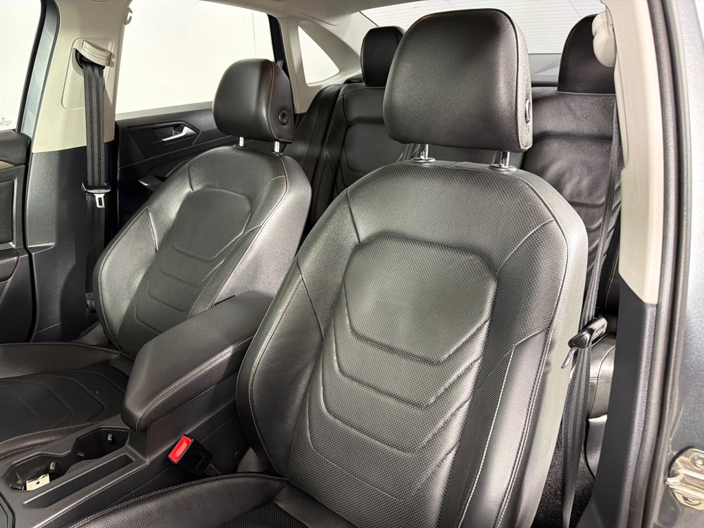 Used 2019 Volkswagen Jetta SEL Premium FWD image 13