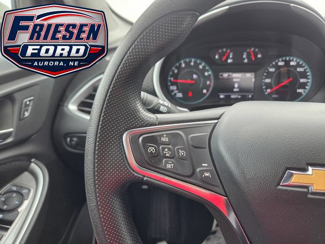 Used 2025 Chevrolet Malibu LT FWD image 13