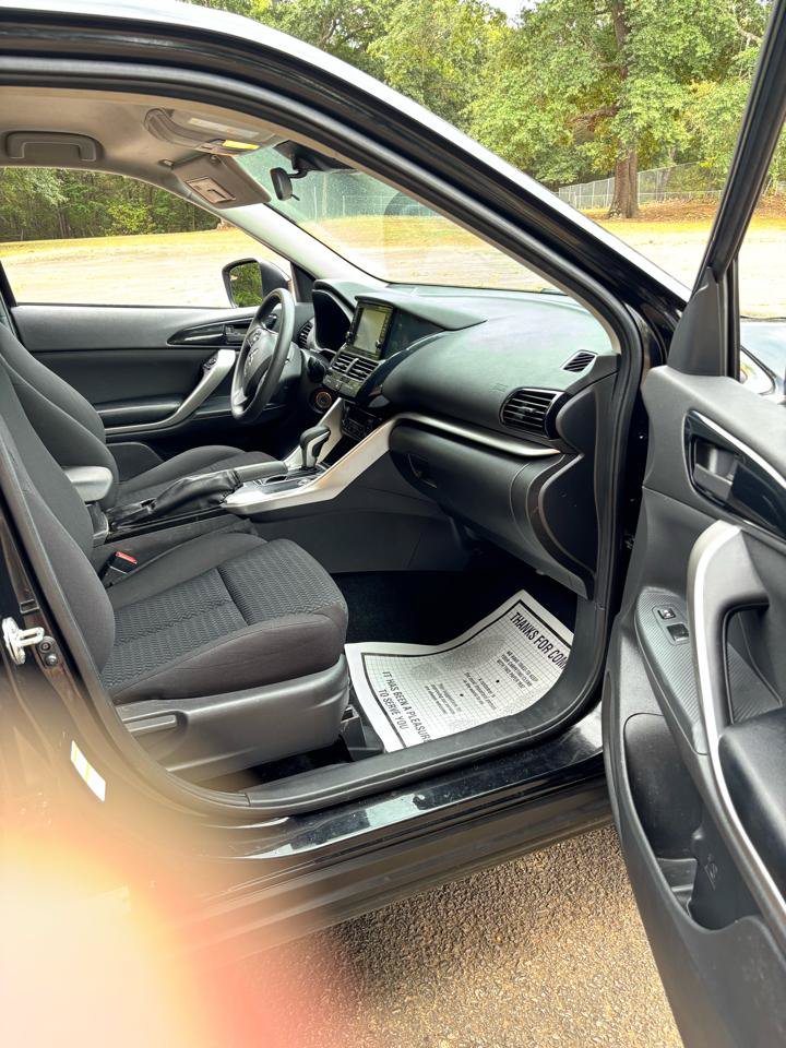 Used 2023 Mitsubishi Eclipse Cross ES AWD/4WD image 12