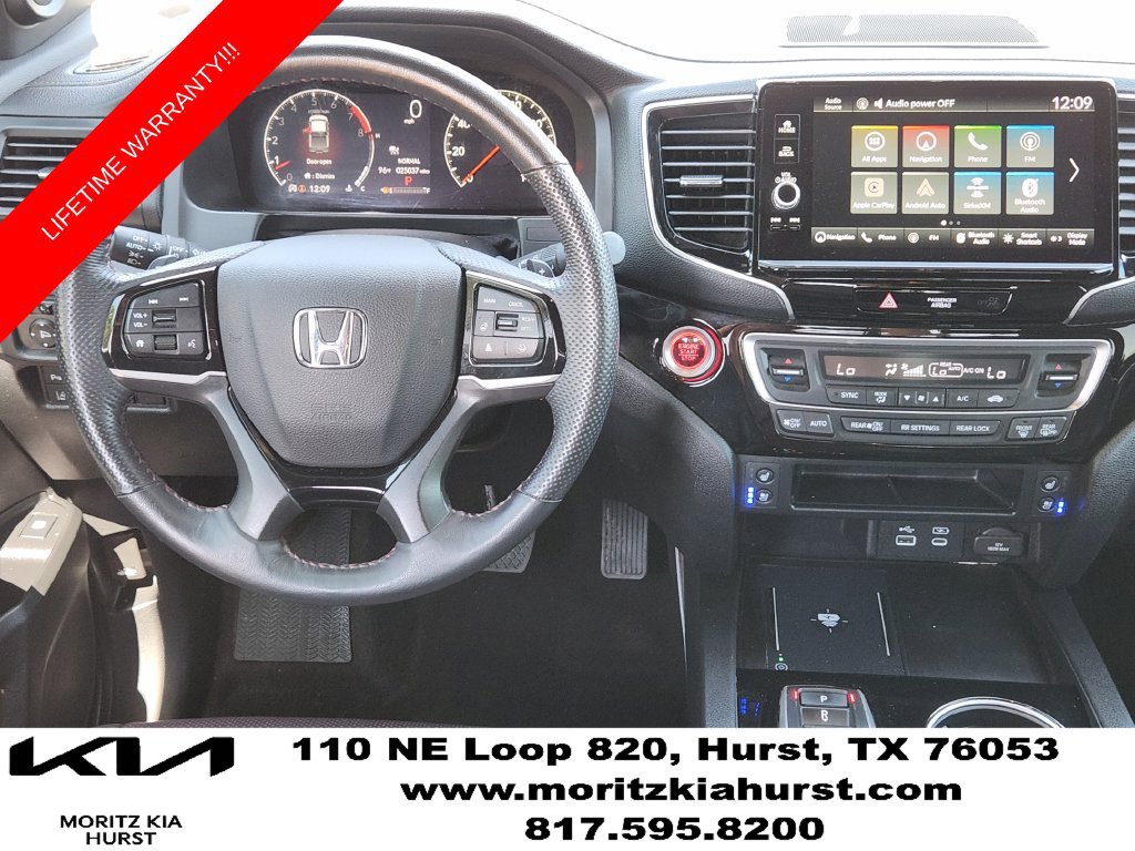 Used 2025 Honda Ridgeline Black Edition image 10