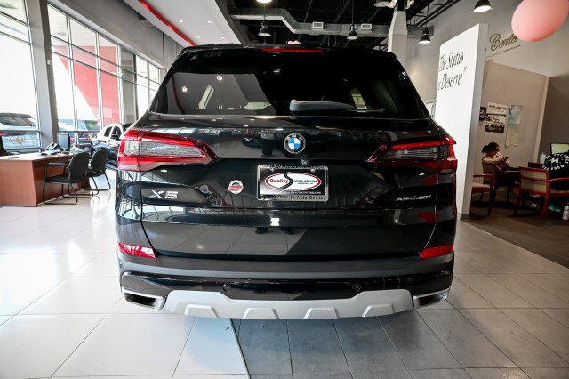 Used 2023 BMW X5 xDrive40i w/ Climate Comfort Package AWD/4WD image 6