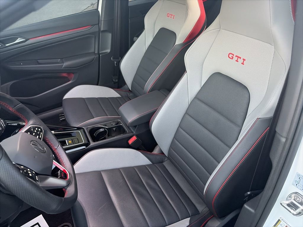 Used 2024 Volkswagen GTI SE FWD image 20