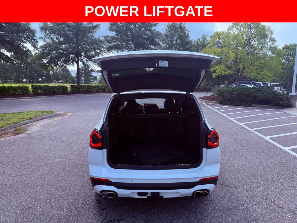 Used 2023 BMW X3 xDrive30i w/ Premium Package w/ZPA AWD/4WD image 7