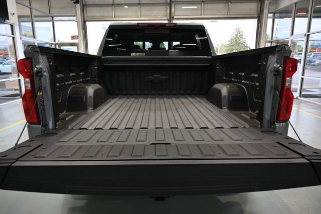 New 2026 Chevrolet Silverado 1500 LTZ w/ LTZ Premium Package AWD/4WD image 8