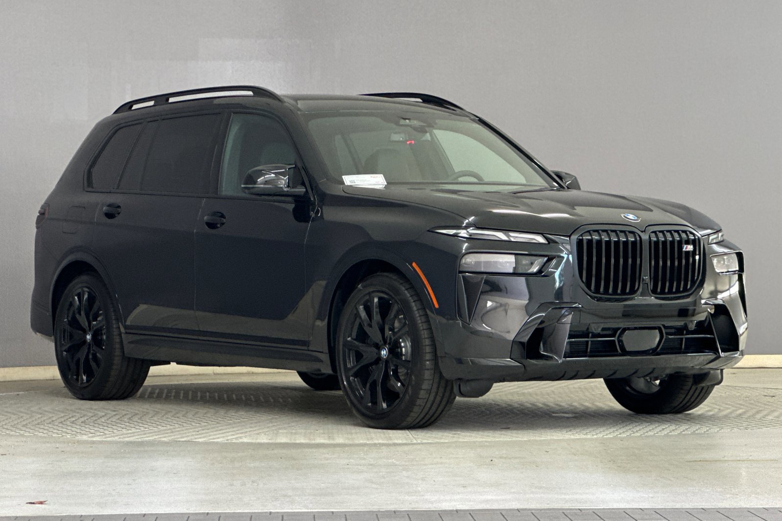 New 2026 BMW X7 M60i image 6