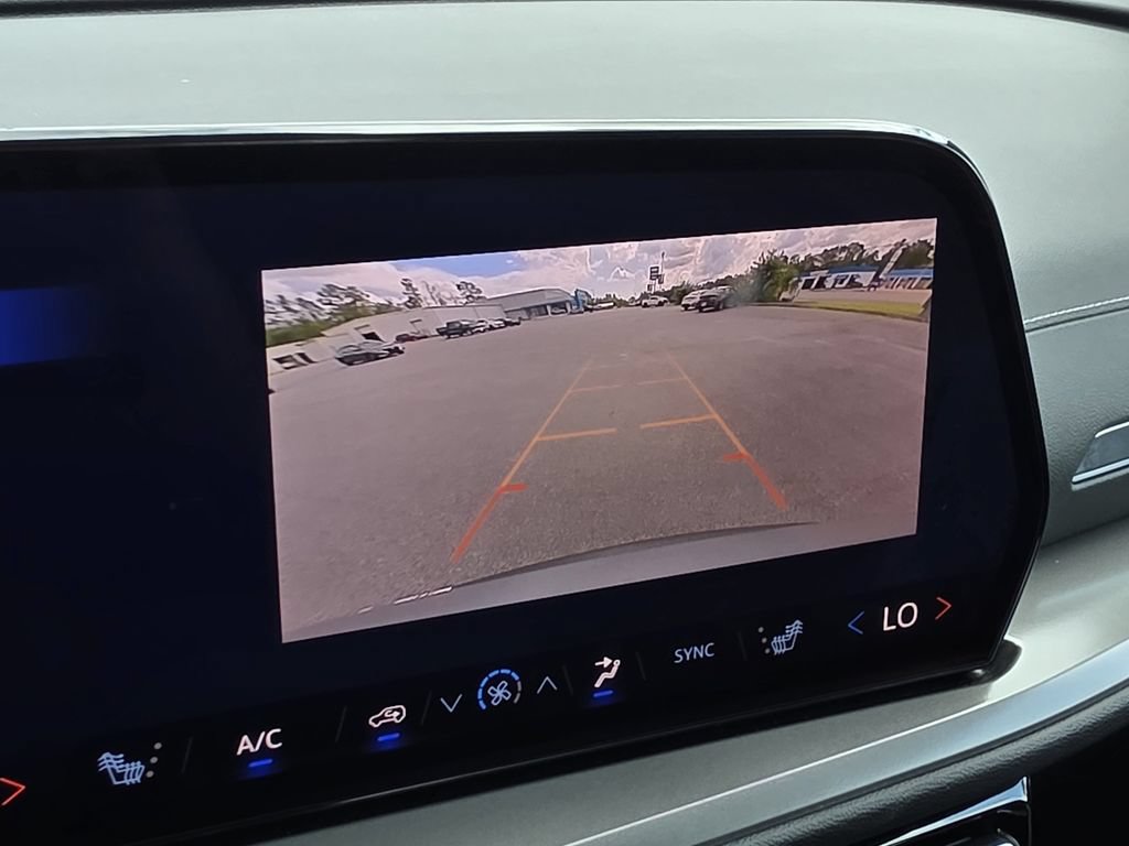 Used 2026 Chevrolet Traverse LT AWD/4WD image 25